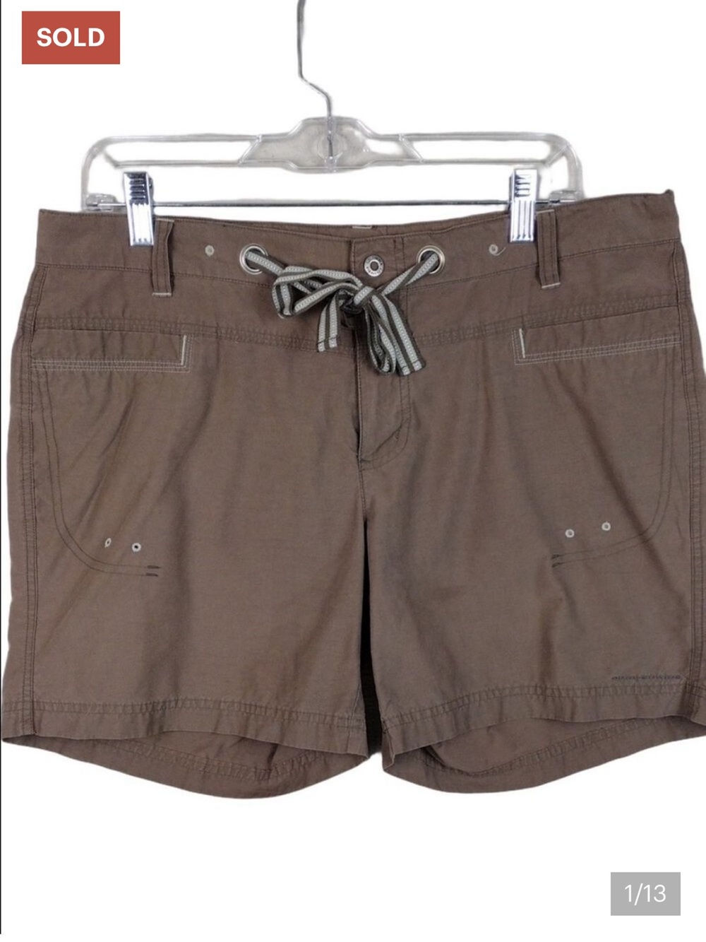 Columbia Sportswear Women's Tan Mid Rise Zipper Front Athleisure Hiking Short